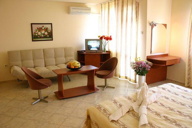 Hotel Focus Varna Exterior foto